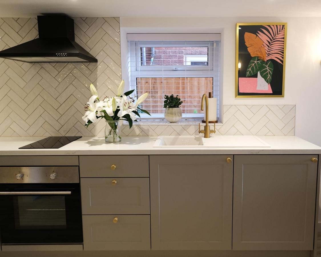 The Cwtch, Adorable Apartment In The Heart Of Ludlow Bagian luar foto