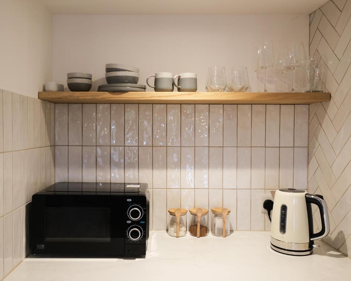 The Cwtch, Adorable Apartment In The Heart Of Ludlow Bagian luar foto
